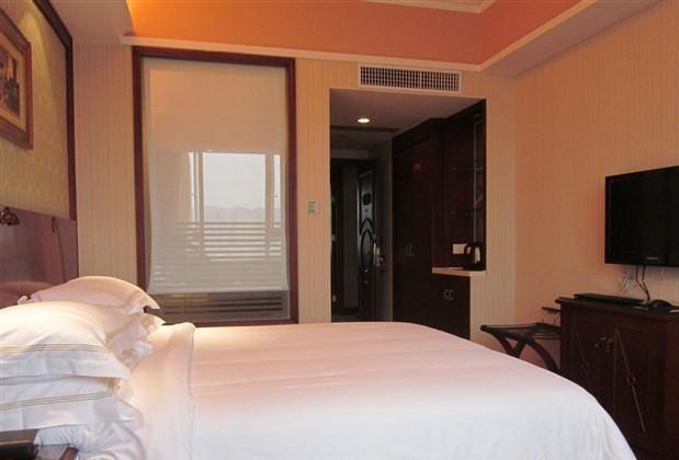 Vienna Hotel In Pinghu Square Shenzhen Room photo